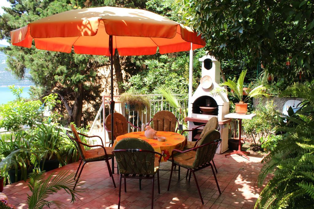 Guest House Tomanovic Herceg Novi Esterno foto