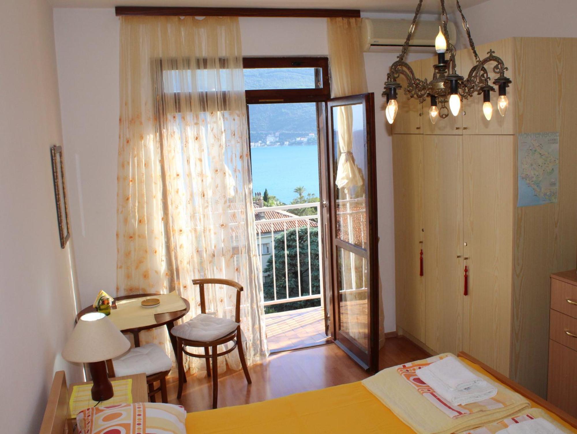 Guest House Tomanovic Herceg Novi Camera foto