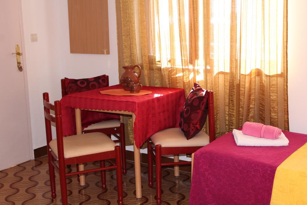 Guest House Tomanovic Herceg Novi Esterno foto