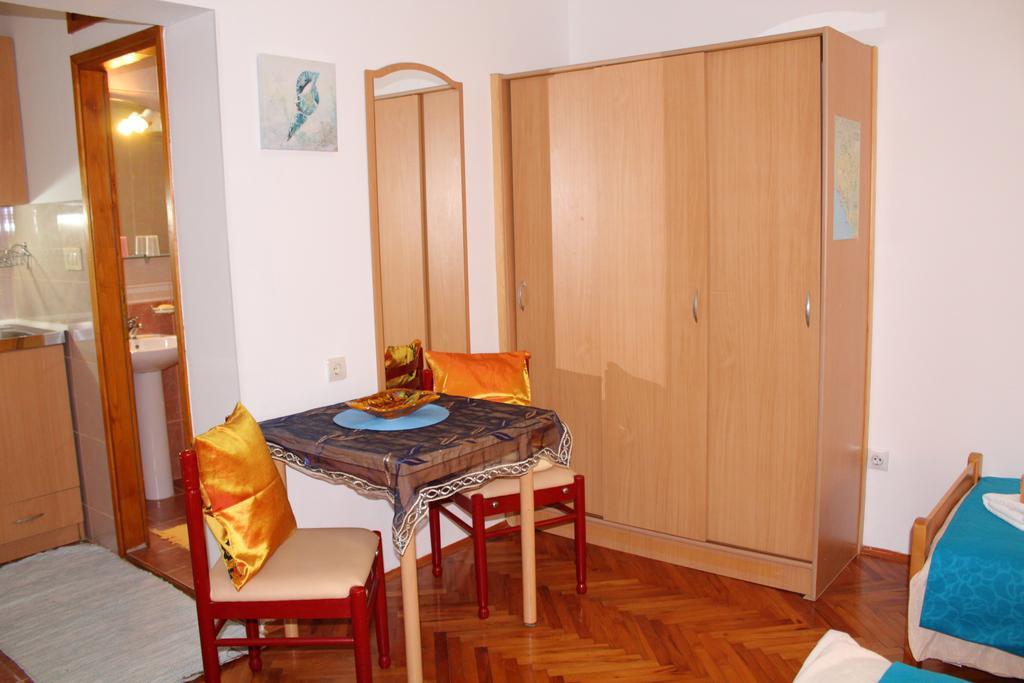 Guest House Tomanovic Herceg Novi Esterno foto