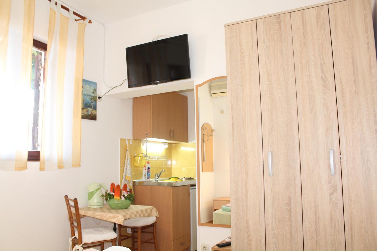 Guest House Tomanovic Herceg Novi Esterno foto