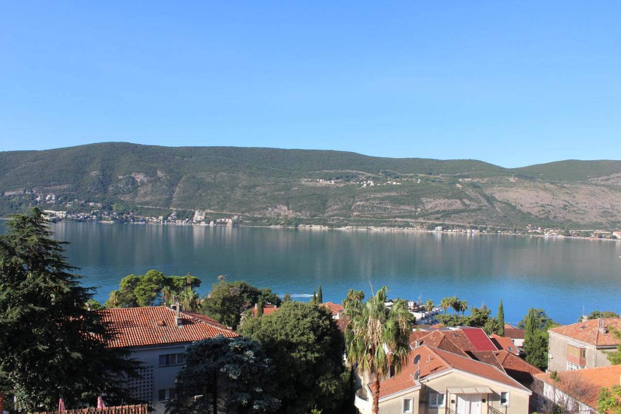 Guest House Tomanovic Herceg Novi Esterno foto