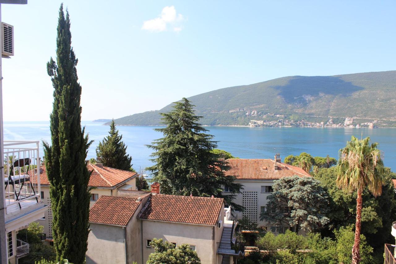 Guest House Tomanovic Herceg Novi Esterno foto